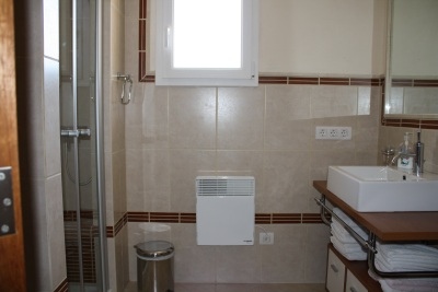 Vacation house Granada: the bathroom in the ground floor