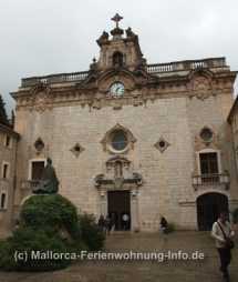 Kloster Lluc ist eines der vielen Klöster, die Sie auf der Insel Mallorca besichtigen können