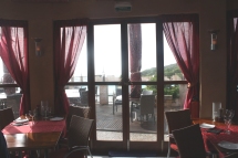 Restaurante Pura Vida, Terrasse über dem Meer und Pool
